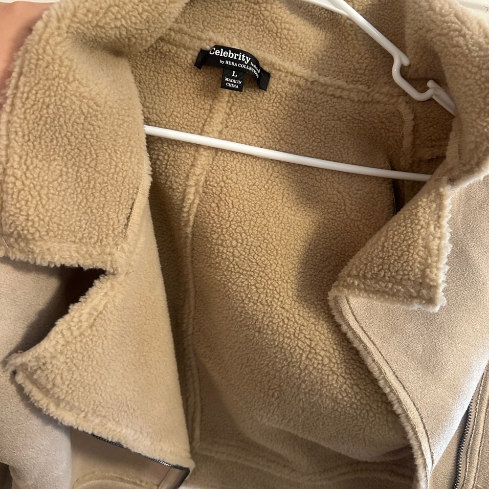 Cute crop jacket!